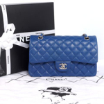 샤넬 클래식 램스킨 2.55백 미듐 블루