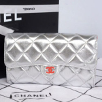 샤넬 신상 실버지갑 레드