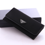 프라다 지갑 1M1132 은장