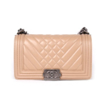 샤넬 리미티드 에디션 보이백 램스킨 라잇베이지