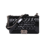 샤넬 보이백 미듐 페이던트 블랙