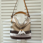 버버리 호보숄더백