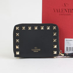 발렌티노 락스터드 지퍼 지갑