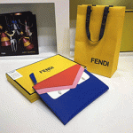 펜디 백 벅스 몬스터 클러치 그랑데뚜왈