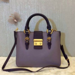 미우미우 숄더백