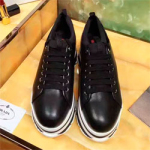 프라다 플렛폼 레이스업 스니커즈