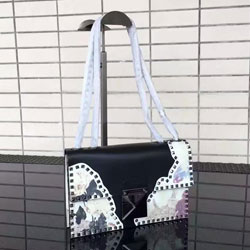 발렌티노 락스터드 백