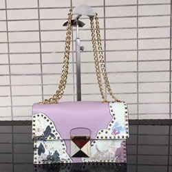 발렌티노 락스터드 백