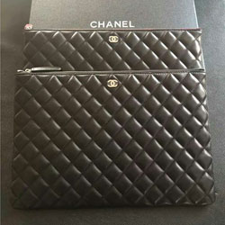 샤넬 램스킨 파우치 클러치백