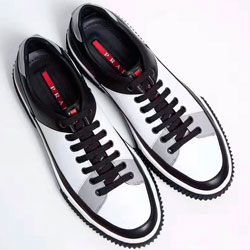 프라다  스니커즈