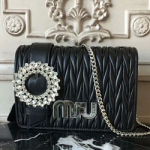 미우미우 가방 5BF068