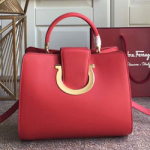 페레가모 가방 21G596