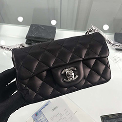 샤넬 클래식 램스킨 MINI 17cm 은장 [4가지 색상] C-566566