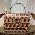 펜디 가죽 플랩백 8BT2821