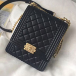 샤넬 보이  플랩 백  AS0132