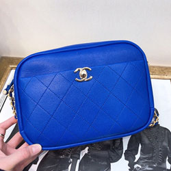 샤넬 코스메틱 케이스 190226