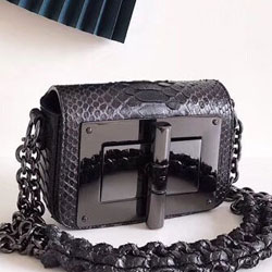 톰포드 숄더백  190722