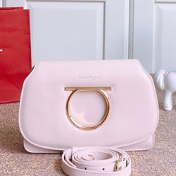 페레가모 크로스백 22D293