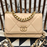 샤넬 19 WOC백 AS1164