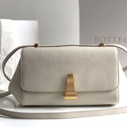 보테가 베네타 ANGLE백 592139