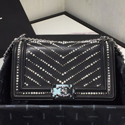 샤넬 램스킨 보이백 25cm