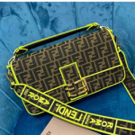 펜디 플랩백 772L