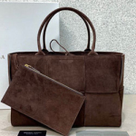 보테가 베네타  토트백  200409