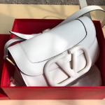 발렌티노 크로스백 VA200431