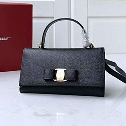 페레가모 크로스백 22D529 18cm C