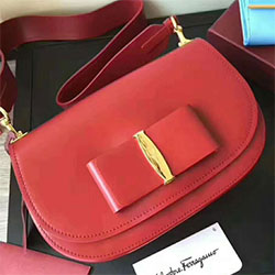 페레가모 크로스백 21G217 A