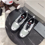 발렌시아가  B-67687