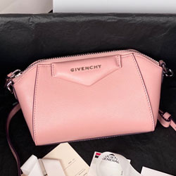  지방시 크로스백 201021