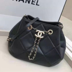 샤넬 버킷백 AS1899