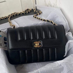 샤넬 플랩 백 AS1499