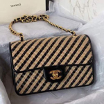 샤넬 플랩 백 AS2418