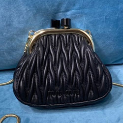 미우미우 크로스백 5BP016