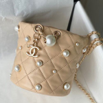 샤넬 버킷백 AS2518