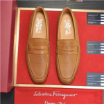 페레가모  F-85937587