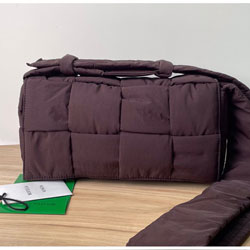 보테가베네타 벨트백 BV628951