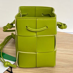 보체가베네타 버킷백 680217