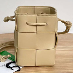 보체가베네타 버킷백 680217