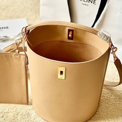 셀린느 토드백 19558