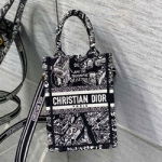 크리스찬디올 MINI숄더백 DR0626