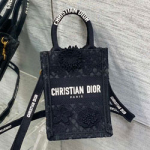 크리스찬디올 MINI숄더백 DR0626