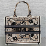 크리스찬디올 이중 자수 장식 패브릭 백 36cm