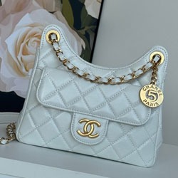 샤넬 플랩 백 AS4323