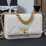 샤넬 플랩 백 AP0957