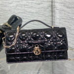 크리스찬디올 숄더백 M2602